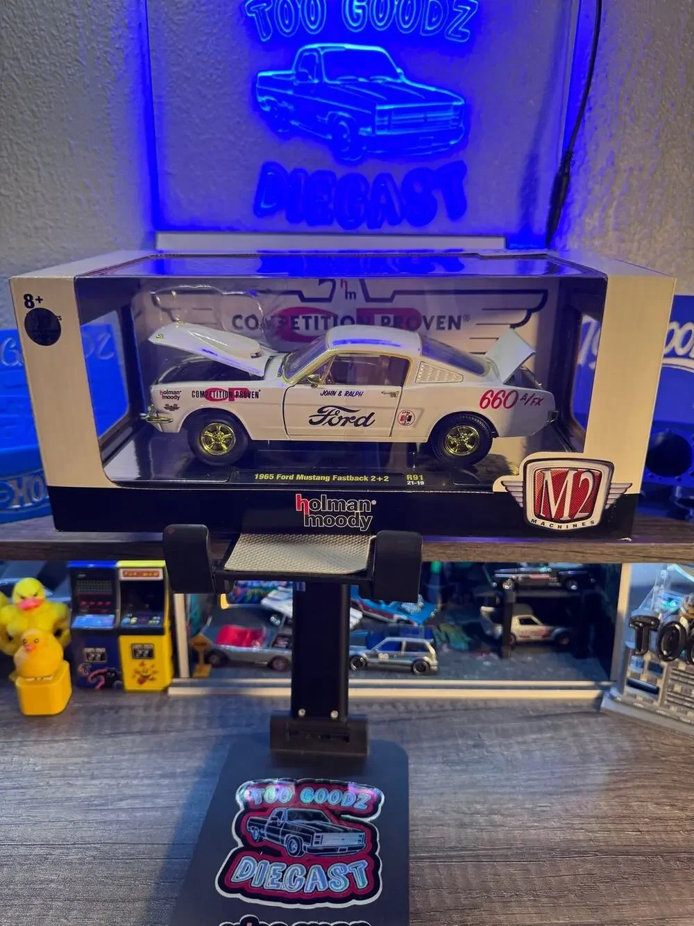 M2 Machines 1/24 CHASE Holman Moody 1965 Ford Mustang Fastback 2+2